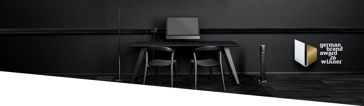 Header: SIMPLY THE BLACK.